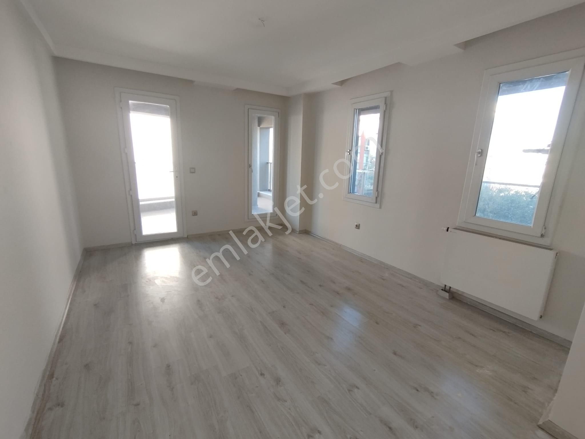 Yeni Valilik Civarı Bulvar Üzeri 7/24 Güvenlikli 2+1 155m2 Lüks Daire - Görsel 24