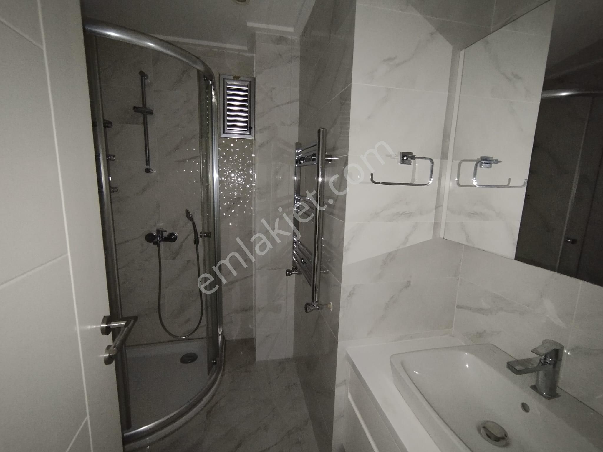 Yeni Valilik Civarı Bulvar Üzeri 7/24 Güvenlikli 2+1 155m2 Lüks Daire - Görsel 4