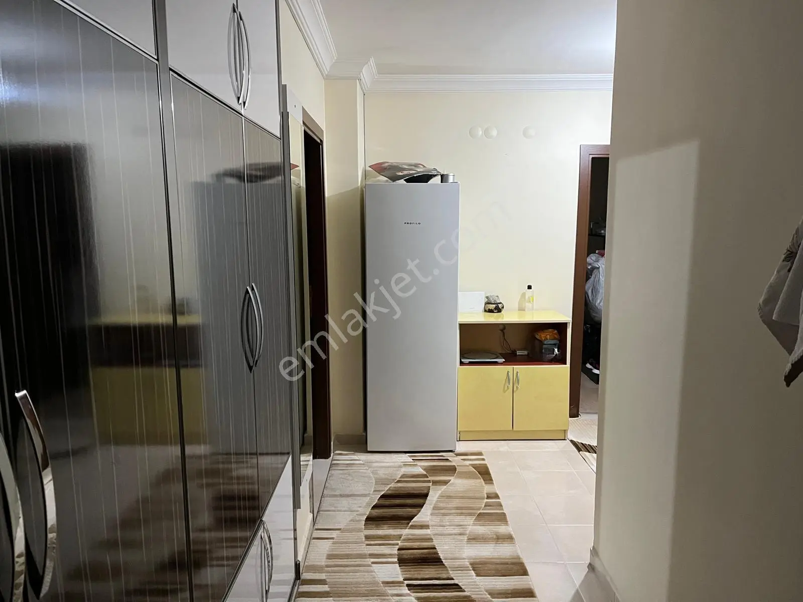 Arkadaş Emlaktan Mahsuni Şerif Parkı Civarında 4.kat 3+1 Satılık Daire 3.750.000 Tl - Görsel 3