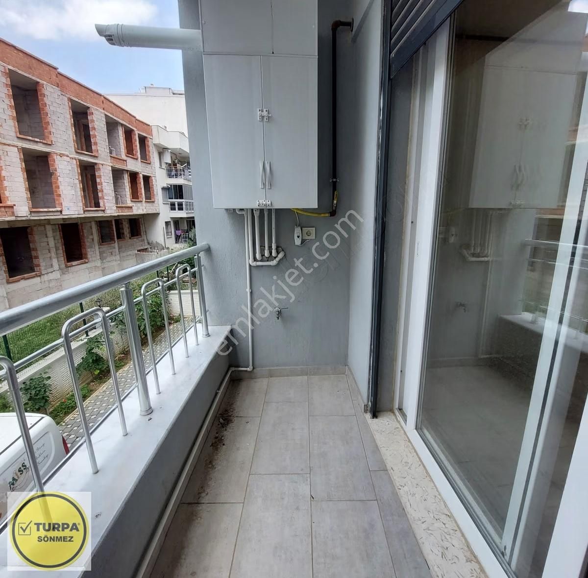 Turpa Sönmezden Merkez Ptt Yakını Arakat Kiralık Daire - Görsel 14