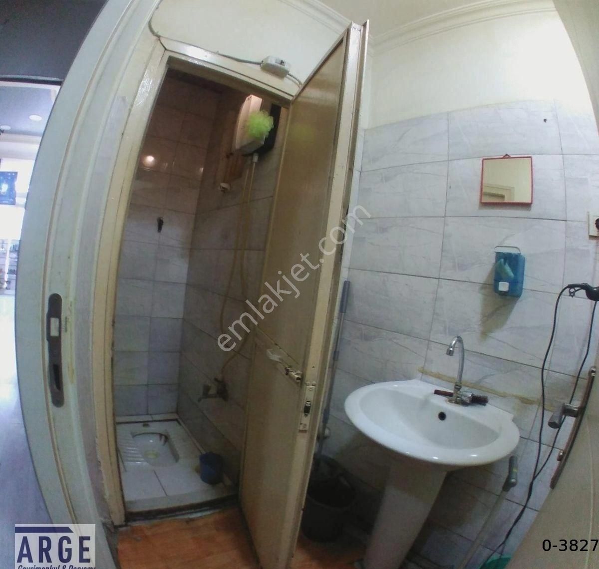 Esenler Üçyüzlüde Cadde Cepheli Kiralık Düz Giriş Dükkân - Görsel 4