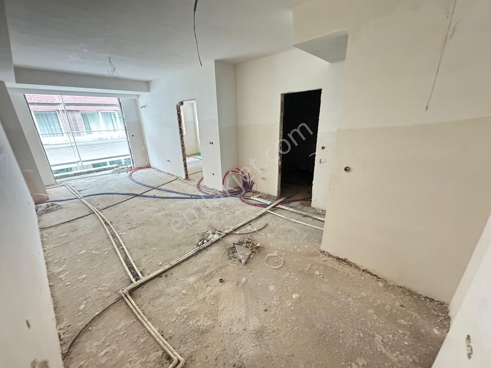 Yatırım'dan İdealtepe Bağdat Cad. Üzerinde Sıfır Yapıda Katta1+1