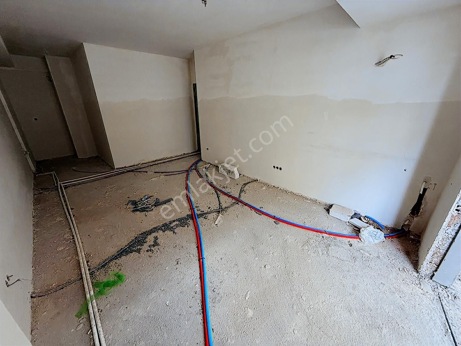 Yatırım'dan İdealtepe'de Minibüs Cad.üzerinde 2.kat Sıfır 1+1 - Görsel 14