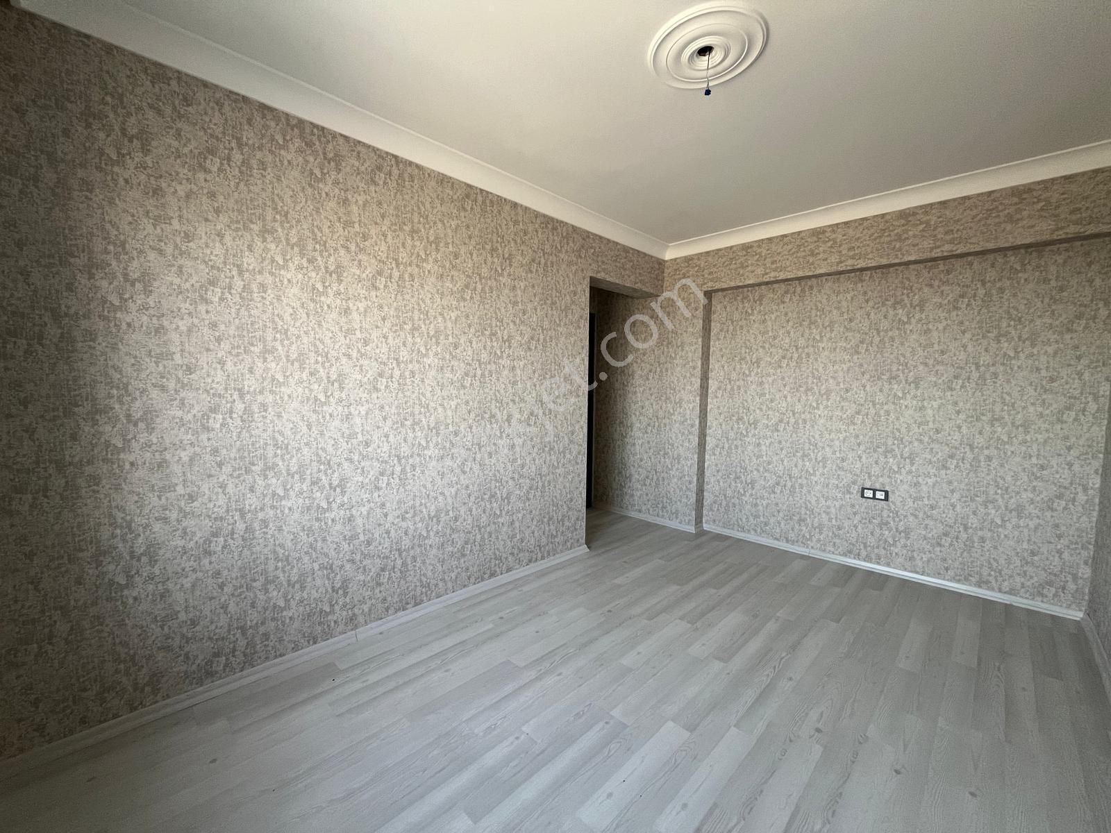 Beyoğlu'ndan Hastane Yanı.site'de Sıfır,dev Teras Balkonlu 9.kat 4+1 - Görsel 14