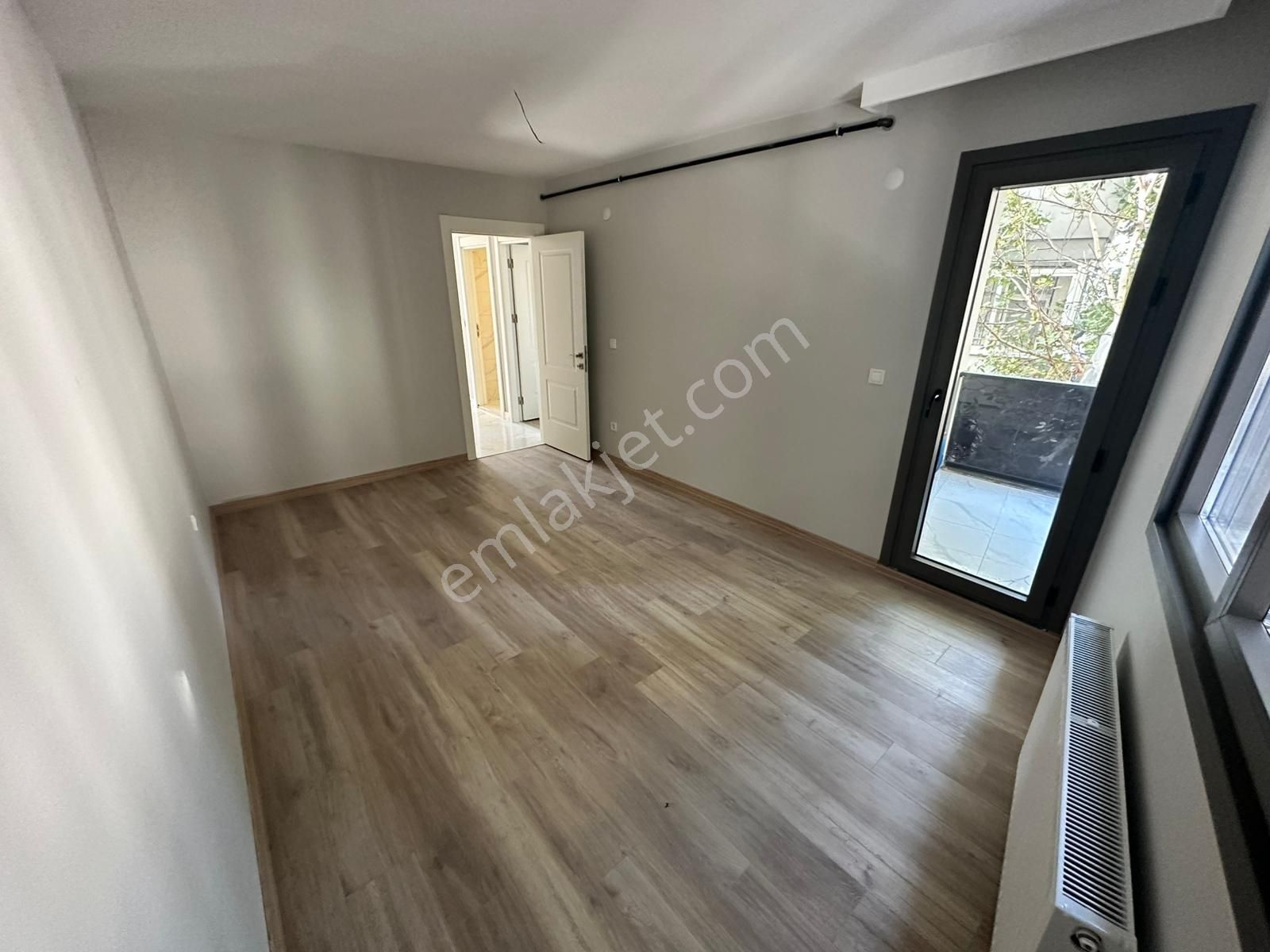 Yatırım'dan Küçükyalı'da Katta Balkonlu Sıfır Yapıda Geniş 2+1 - Görsel 15