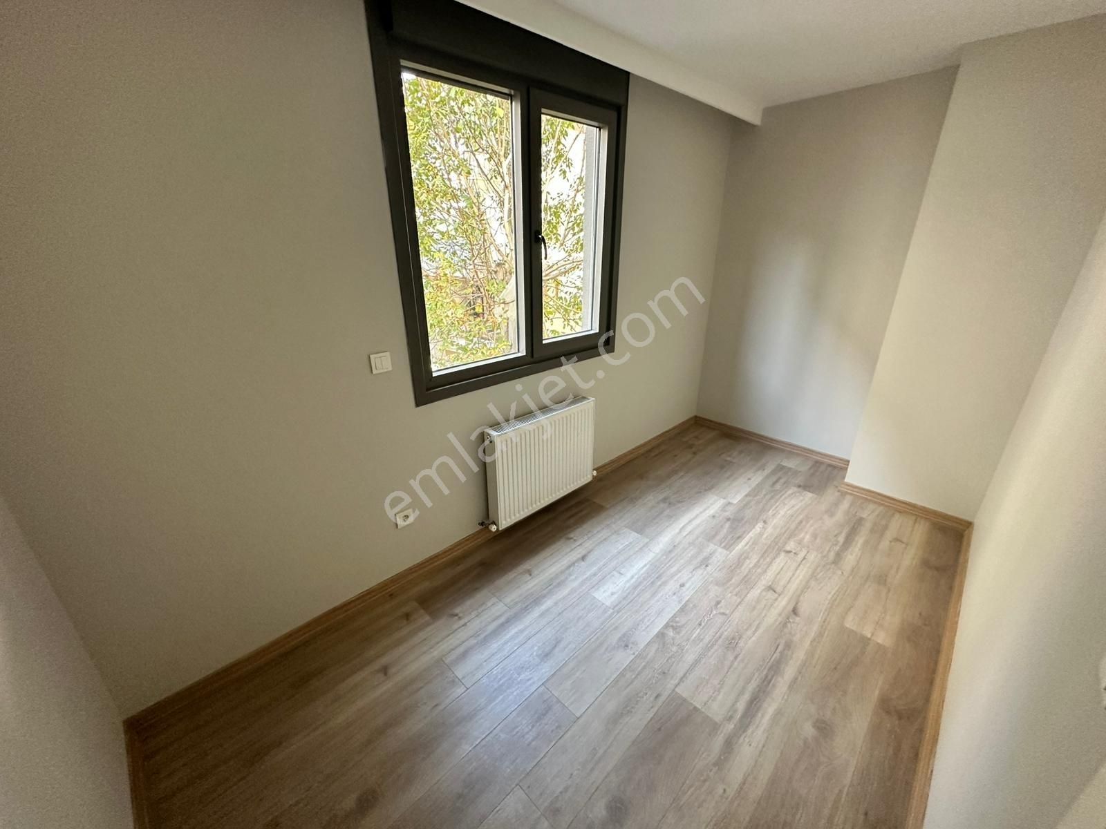 Yatırım'dan Küçükyalı'da Katta Balkonlu Sıfır Yapıda Geniş 2+1 - Görsel 26