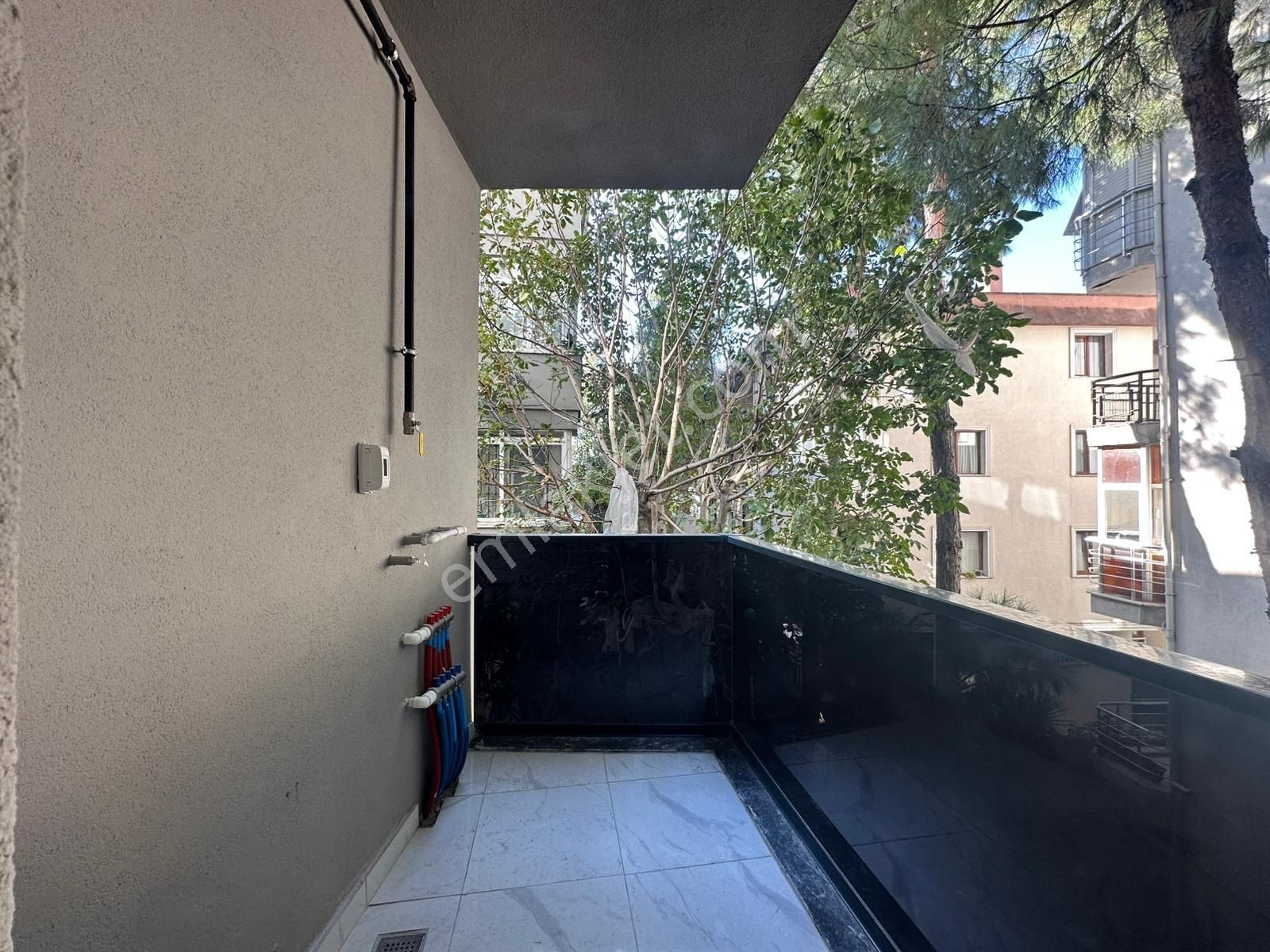 Yatırım'dan Küçükyalı'da Katta Balkonlu Sıfır Yapıda Geniş 2+1 - Görsel 22