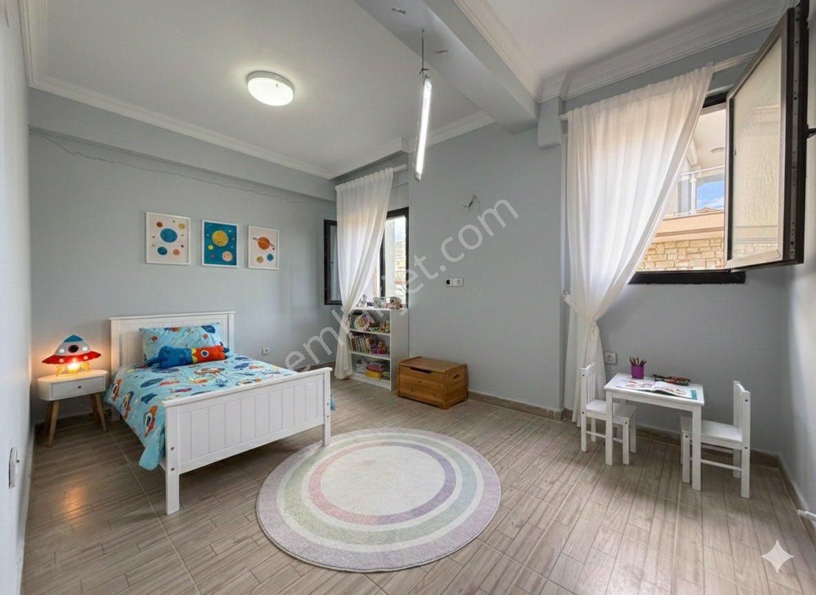 Urla Torasan’da Denize Yürüme Mesafesinde | Özel Otoparklı | Müstakil 4+1 Villa - Görsel 18