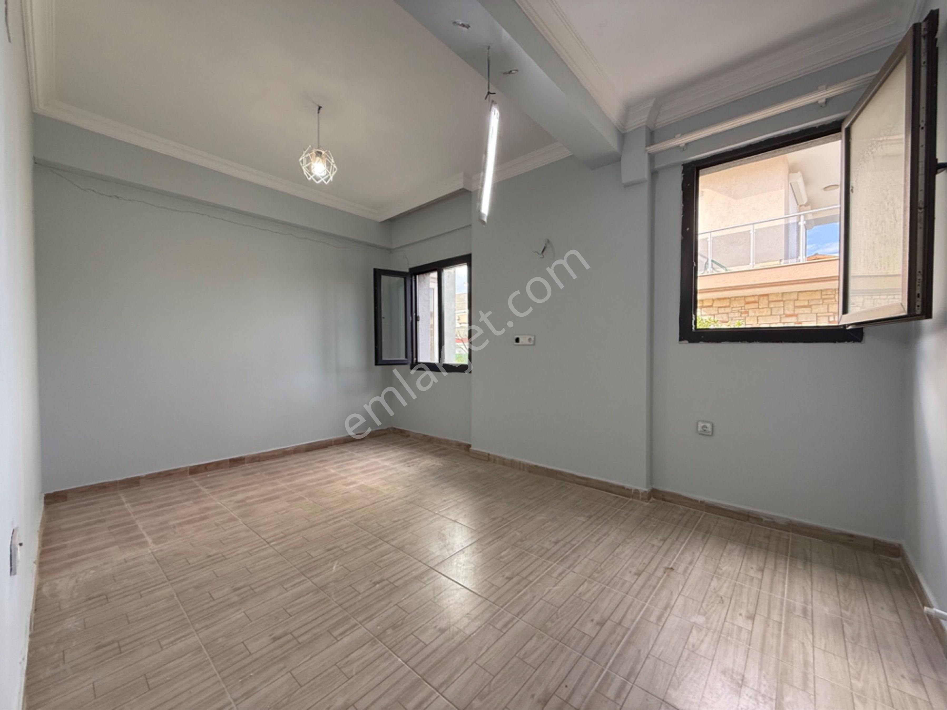 Urla Torasan’da Denize Yürüme Mesafesinde | Özel Otoparklı | Müstakil 4+1 Villa - Görsel 17