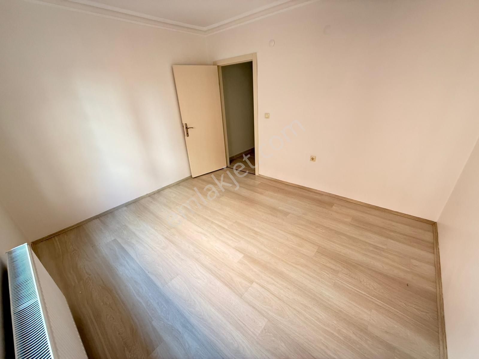 Turan'dan Karakeçili Cd Paraleli Ara Katta 3+1 Kiralık Daire - Görsel 13