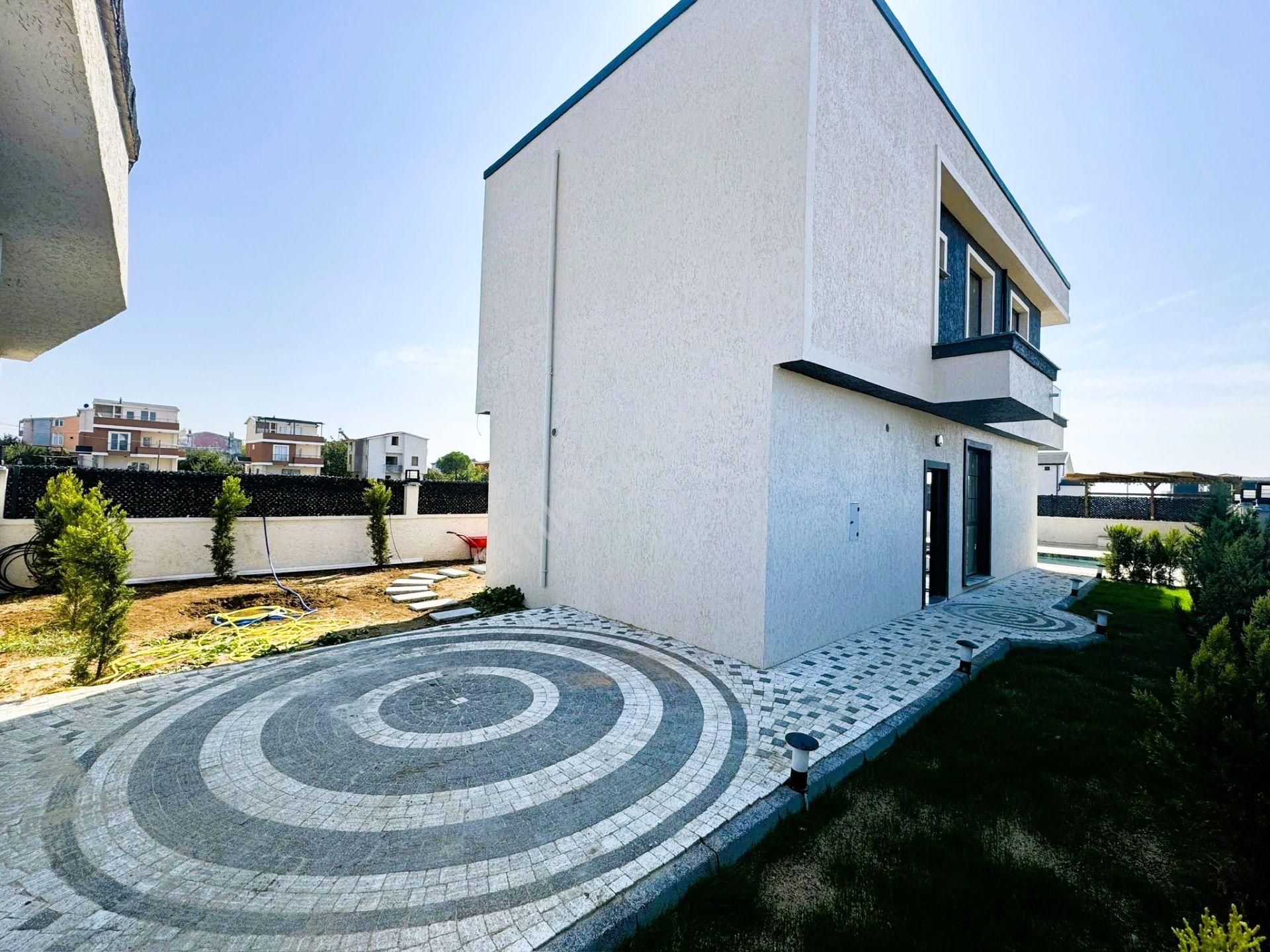 Yeniçiftlik'de Denize 200 Metre Mesafede Havuzlu Müstakil Lüks Villa - Görsel 21