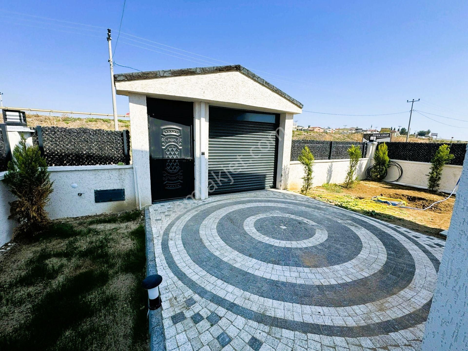 Yeniçiftlik'de Denize 200 Metre Mesafede Havuzlu Müstakil Lüks Villa - Görsel 20