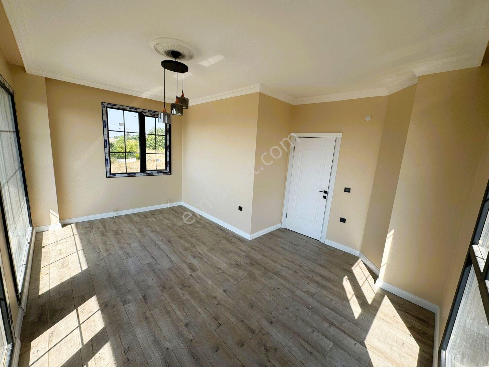 Yeniçiftlik'de Denize 200 Metre Mesafede Havuzlu Müstakil Lüks Villa - Görsel 10