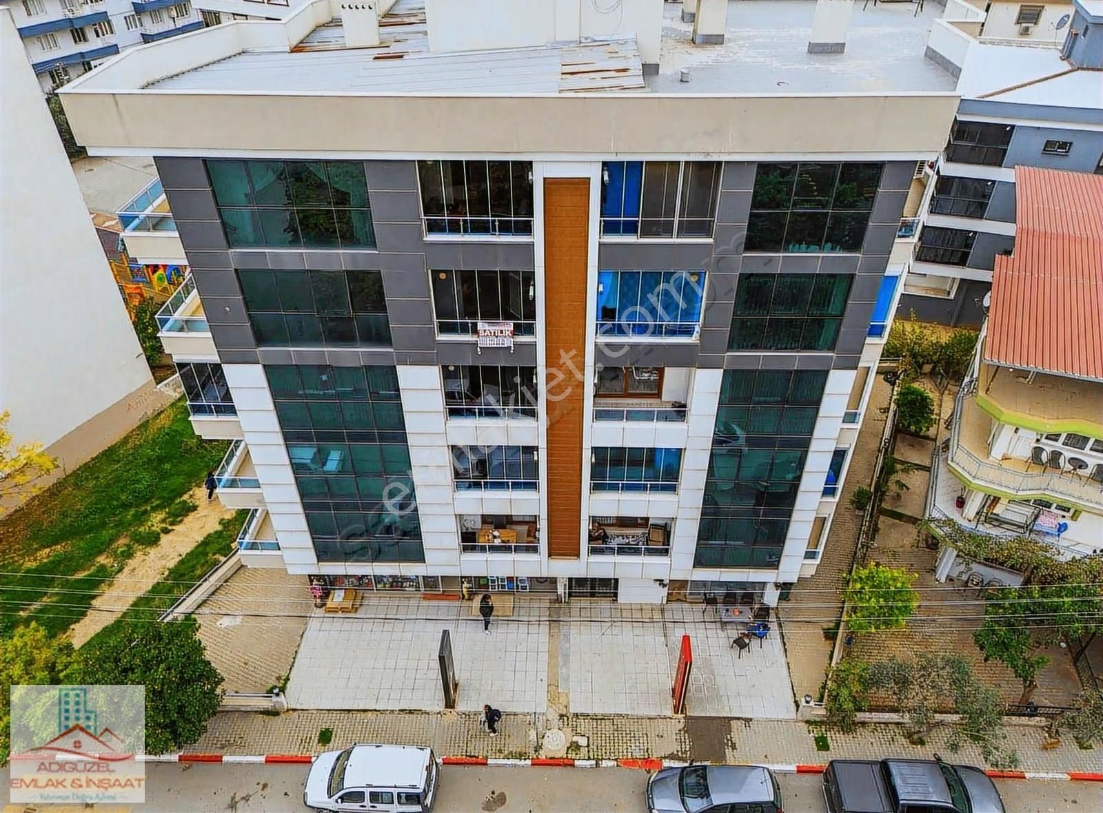 Adıgüzel'den Koruluk Manzaralı Geniş 3+1 Daire