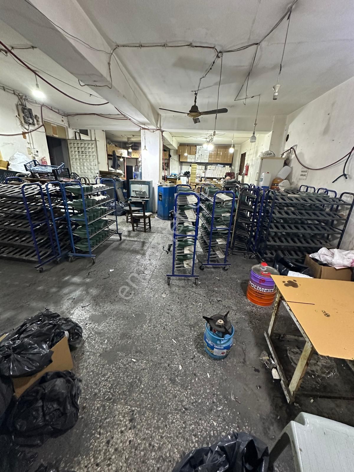 Ayakkabıcılar Sitesinde Satılık 4 Katlı Komple Bina 260m2 - Bornova İzmır - Görsel 4