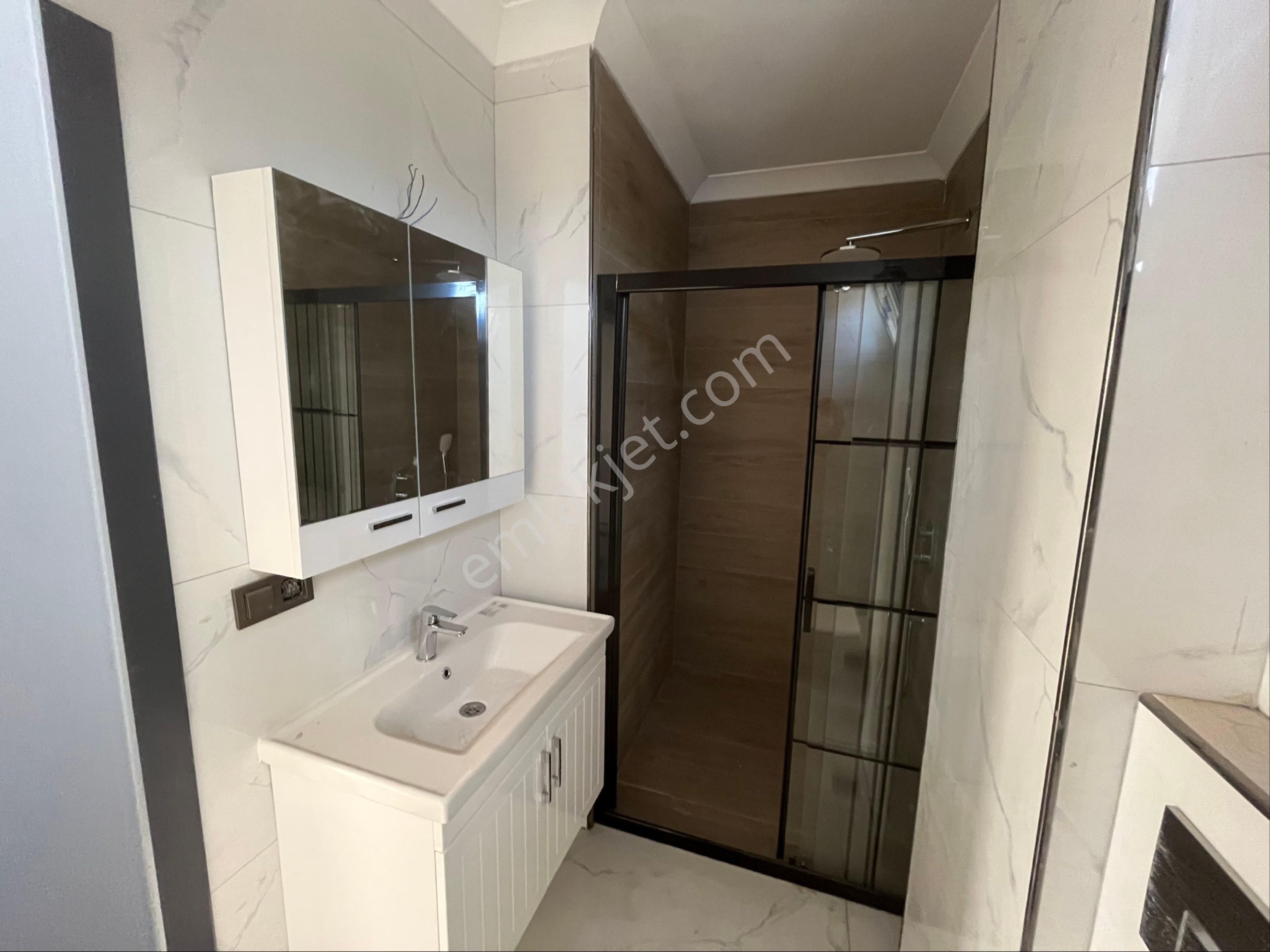 Zirve Gayrimenkul'den Full Denize 1 Km Mesafede Tam Mustakil 4+1 Villa - Görsel 22