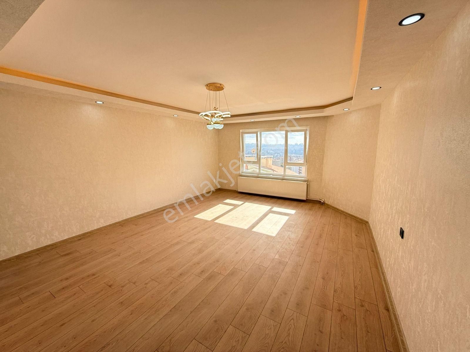 Esertepe Mahallesi'nde Hamamlı 3+1 Ultra Lüks Yapılı Daire! - Görsel 10