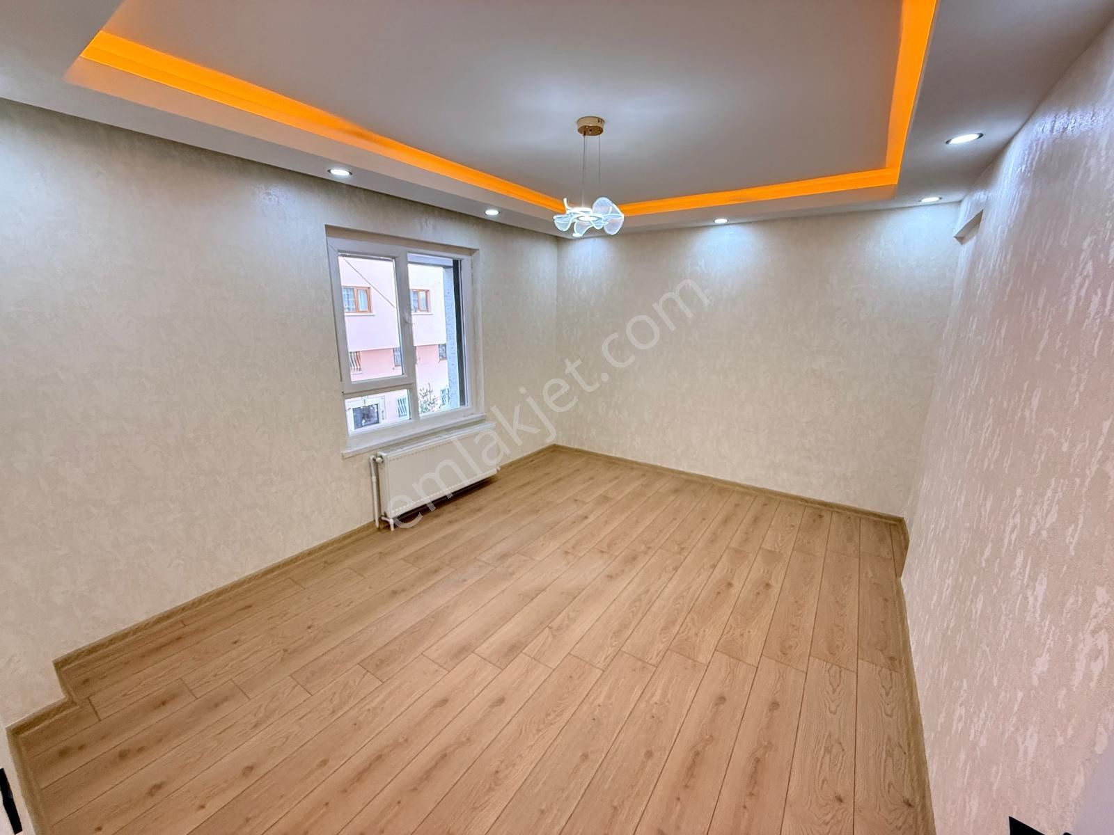 Esertepe Mahallesi'nde Hamamlı 3+1 Ultra Lüks Yapılı Daire! - Görsel 13