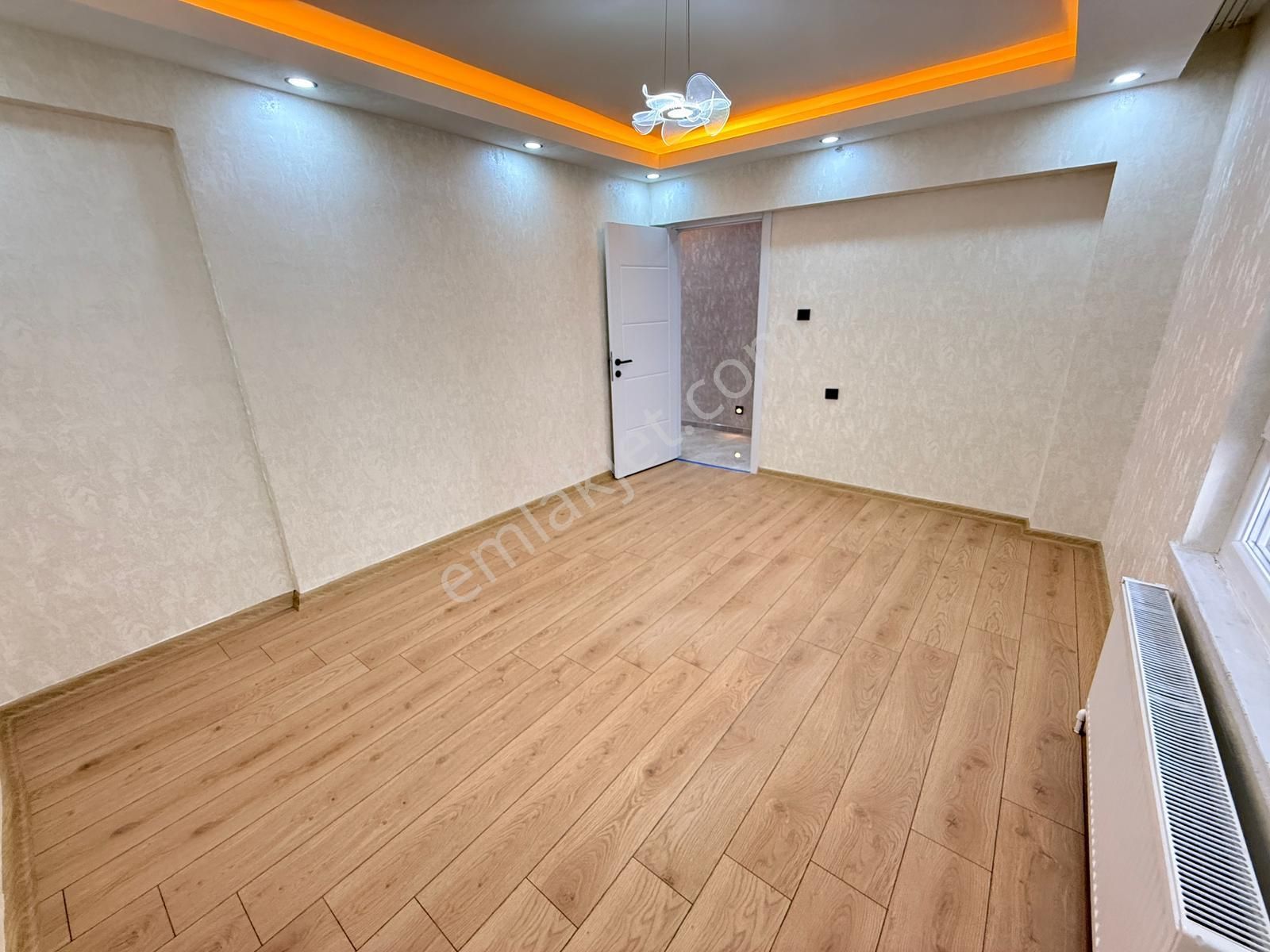 Esertepe Mahallesi'nde Hamamlı 3+1 Ultra Lüks Yapılı Daire! - Görsel 15