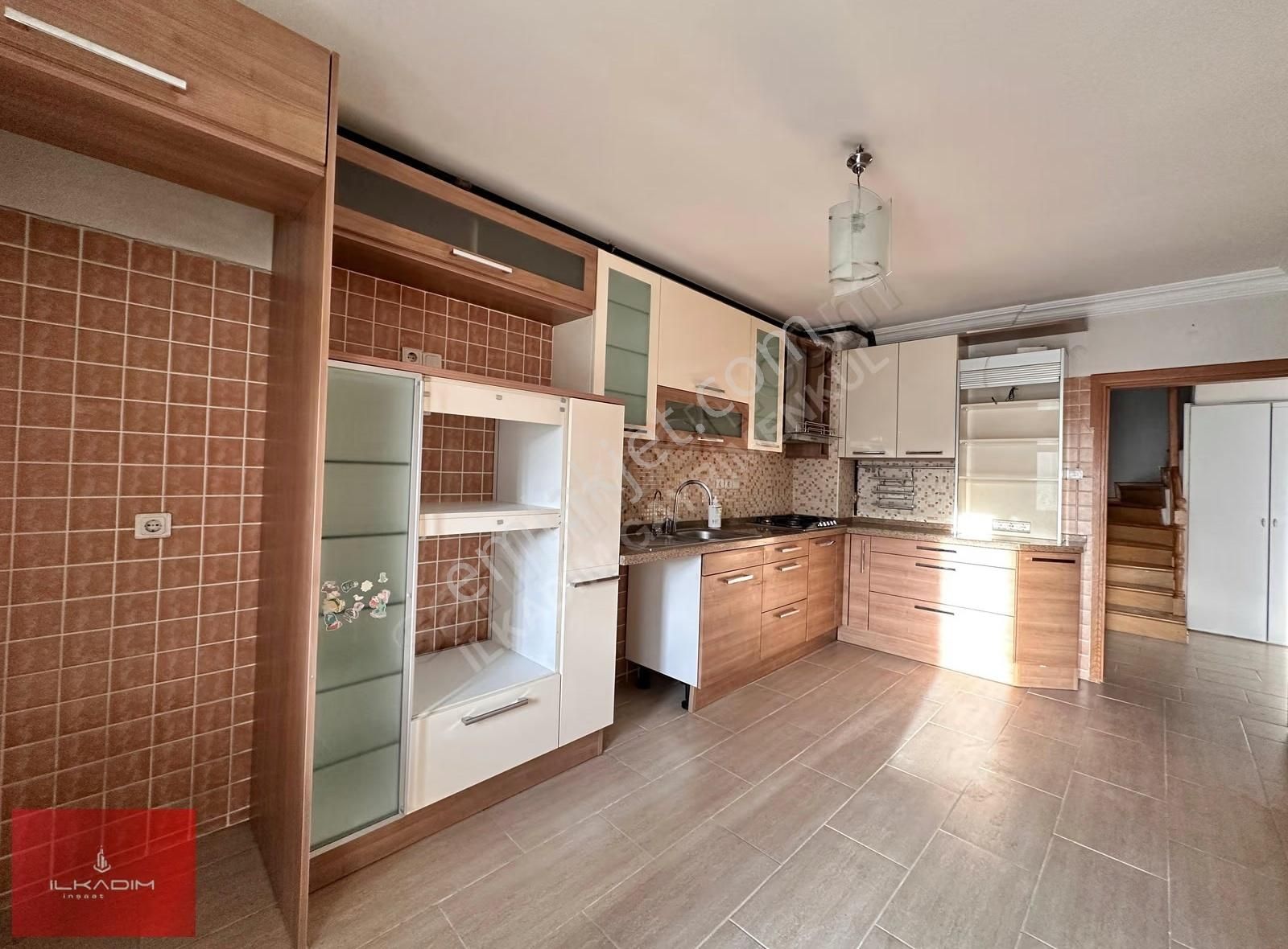 Şehir Hastanesine Yürüme Mesafeli 50m2 Özel Garajlı 4+1 Dubleks - Görsel 7