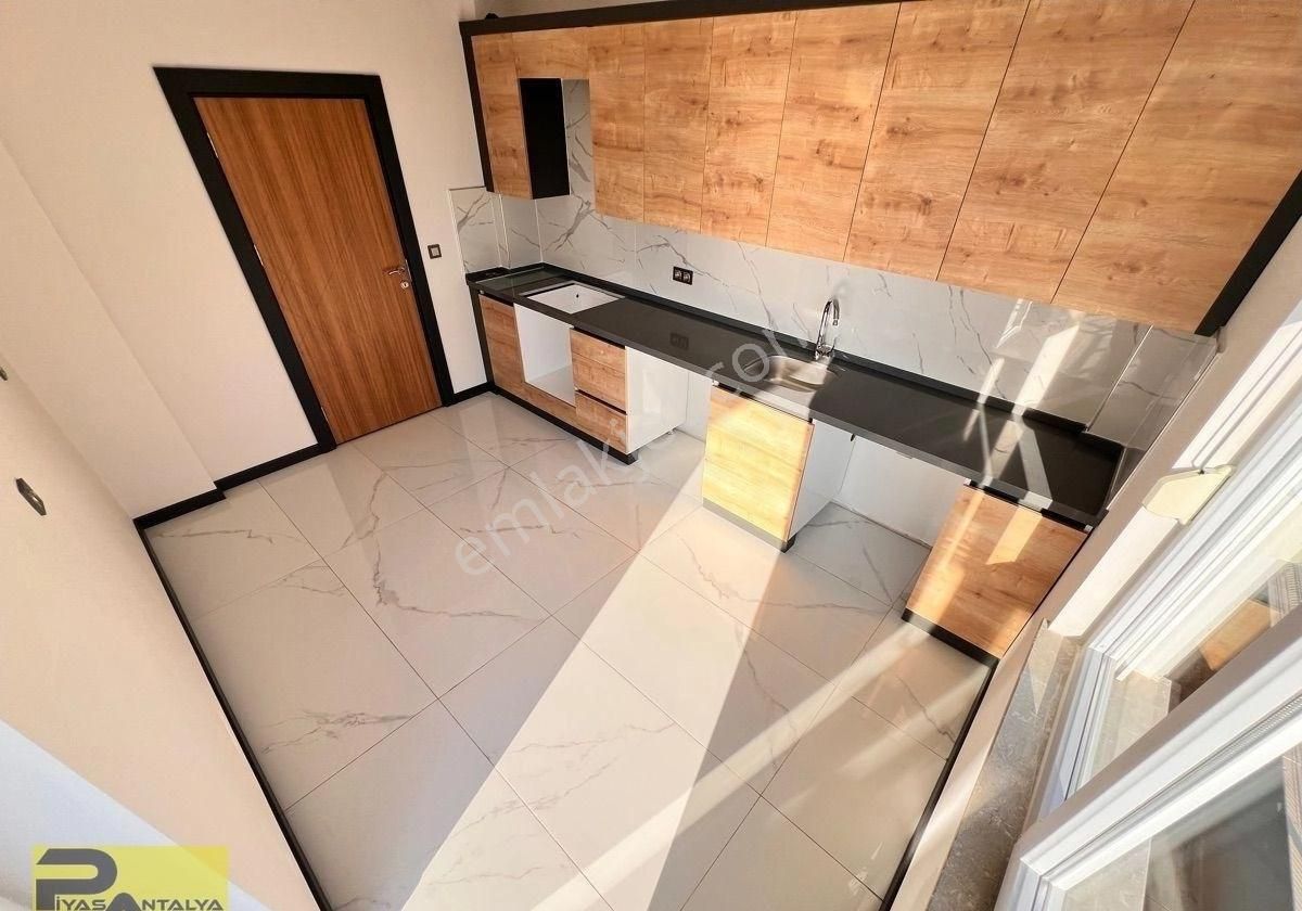 Site İçi Havuzlu Ebeveyn Banyolu Ultra Geniş 3+1 - Görsel 29