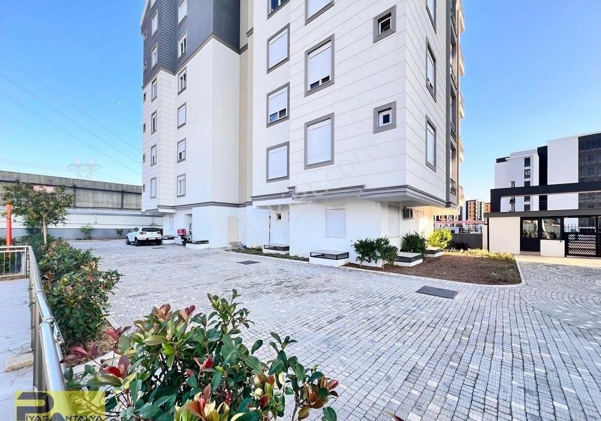 Site İçi Havuzlu Ebeveyn Banyolu Ultra Geniş 3+1 - Görsel 31