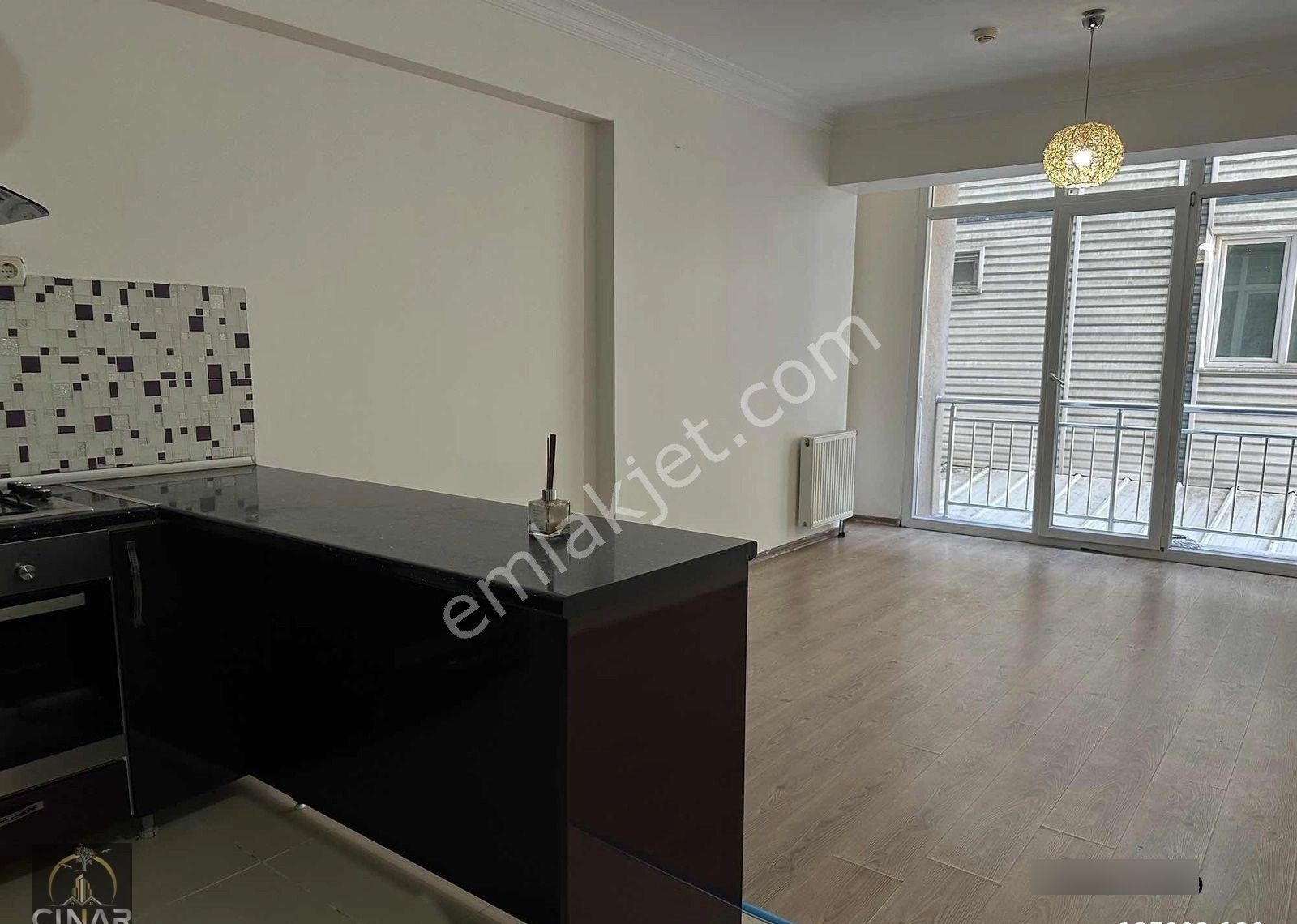 Esenyurt Mehmet Akifte Metrobüse 5 Dk Mesafede Satılık 1+1 Daire - Görsel 2