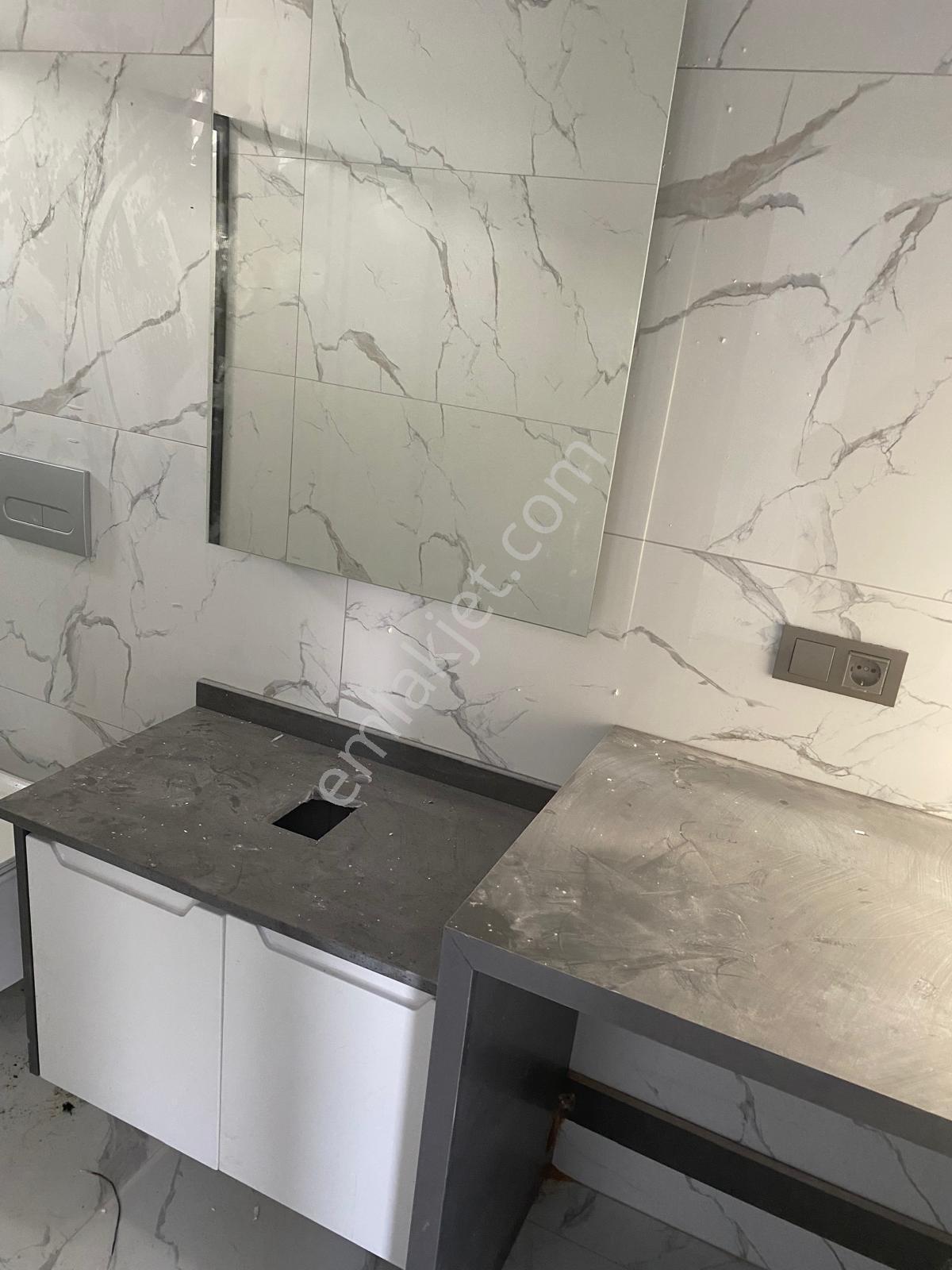 Zeytinli’de 200 M² 3+1 Açık Mutfak, 80 M² Teraslı, 2 Mutfak & 3 Banyolu, Yerden Isıtmalı - Görsel 3