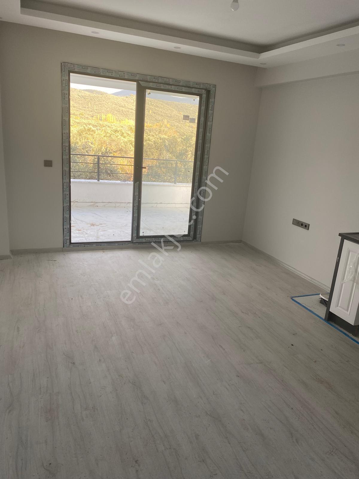 Zeytinli’de 200 M² 3+1 Açık Mutfak, 80 M² Teraslı, 2 Mutfak & 3 Banyolu, Yerden Isıtmalı - Görsel 10