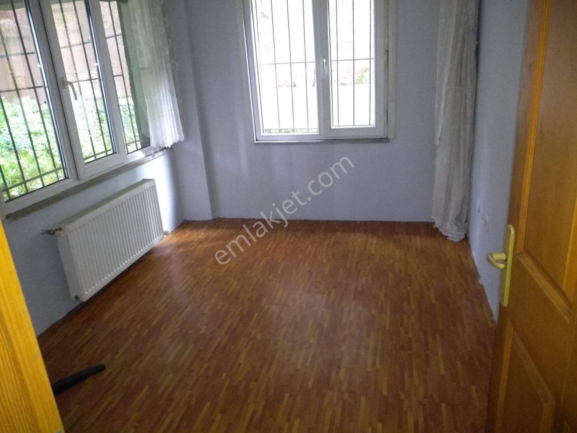 Eyüpsultan Akşemsettin Mah 2+1 Giriş Kat Kiralık Daire