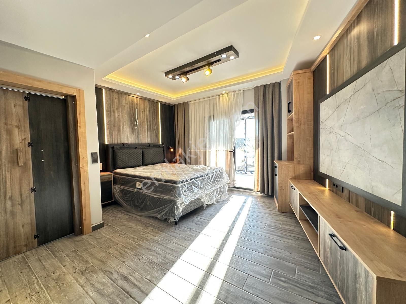 Hisar Mahallesi 3+1 , Köşe Konum, Deniz Manzaralı, Full Eşyalı Takasa Açık Villa - Görsel 15