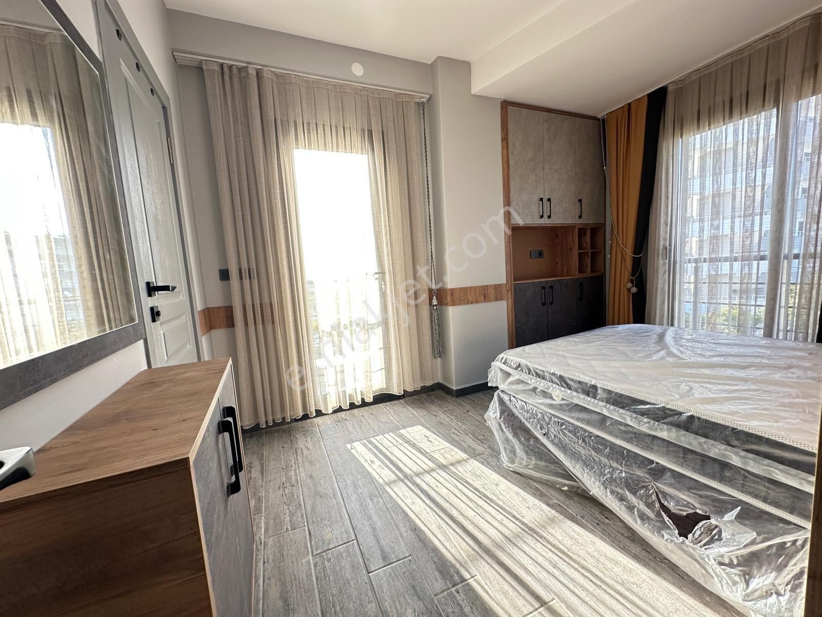 Hisar Mahallesi 3+1 , Köşe Konum, Deniz Manzaralı, Full Eşyalı Takasa Açık Villa - Görsel 29