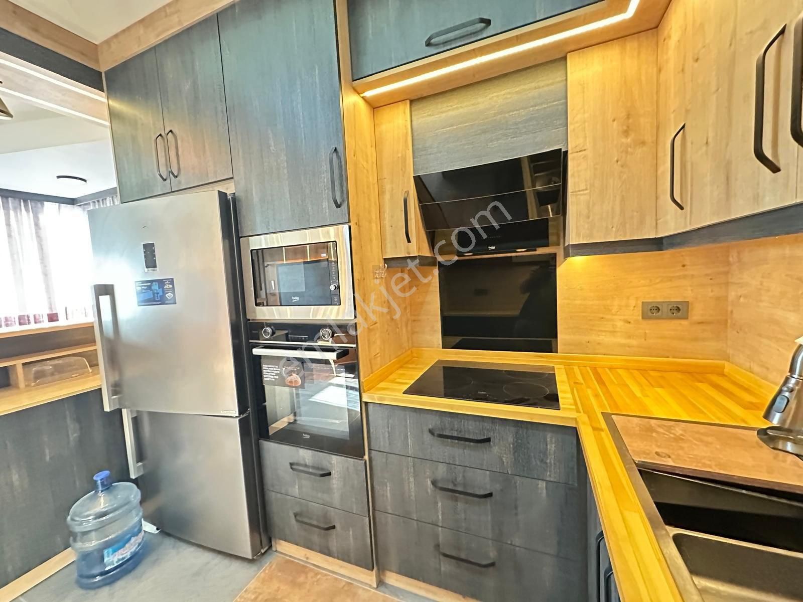 Hisar Mahallesi 3+1 , Köşe Konum, Deniz Manzaralı, Full Eşyalı Takasa Açık Villa - Görsel 7