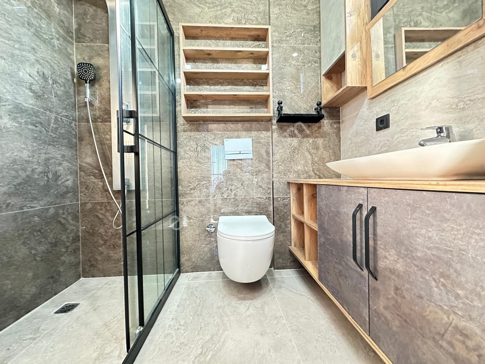 Hisar Mahallesi 3+1 , Köşe Konum, Deniz Manzaralı, Full Eşyalı Takasa Açık Villa - Görsel 20