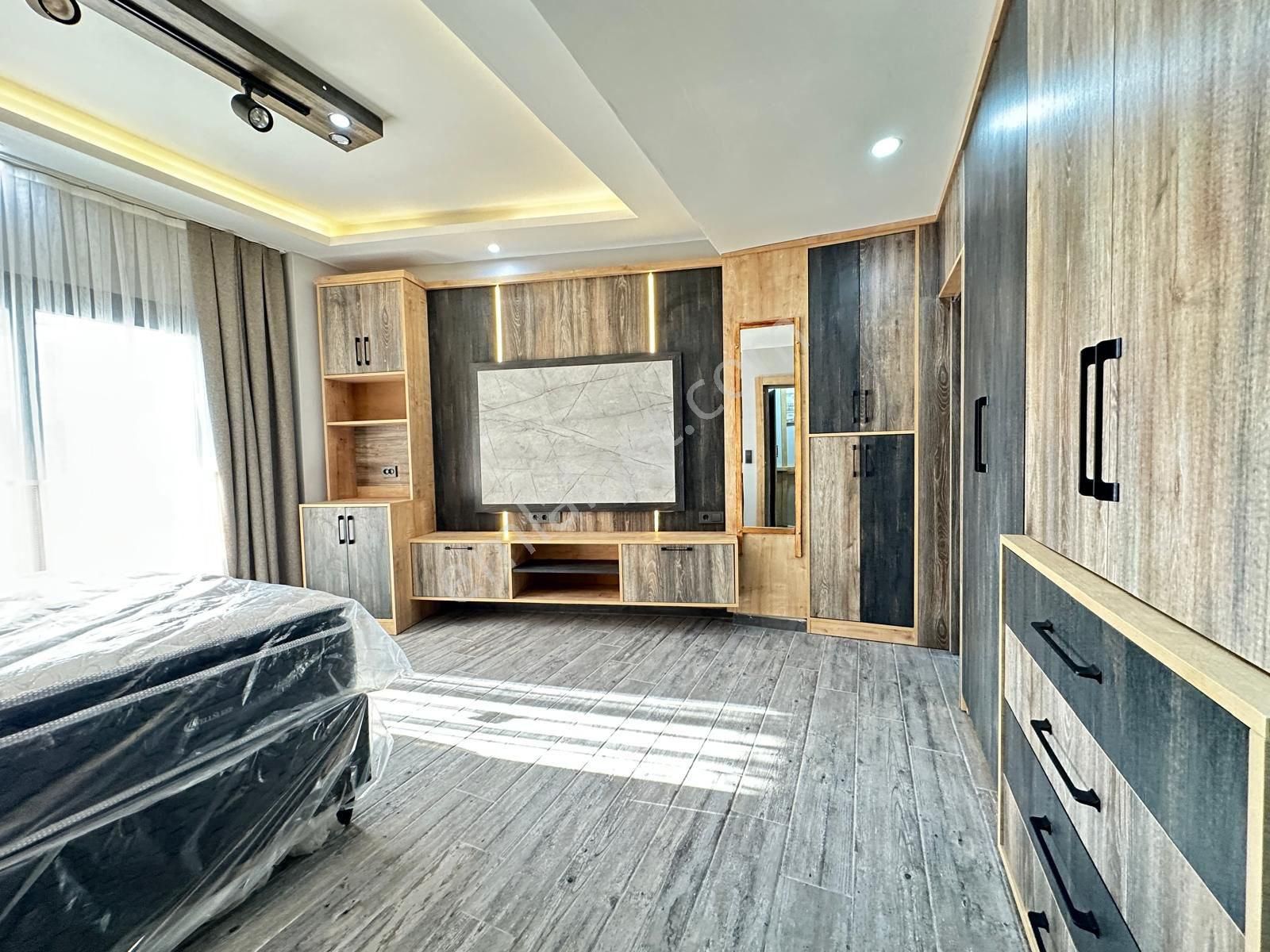 Hisar Mahallesi 3+1 , Köşe Konum, Deniz Manzaralı, Full Eşyalı Takasa Açık Villa - Görsel 31