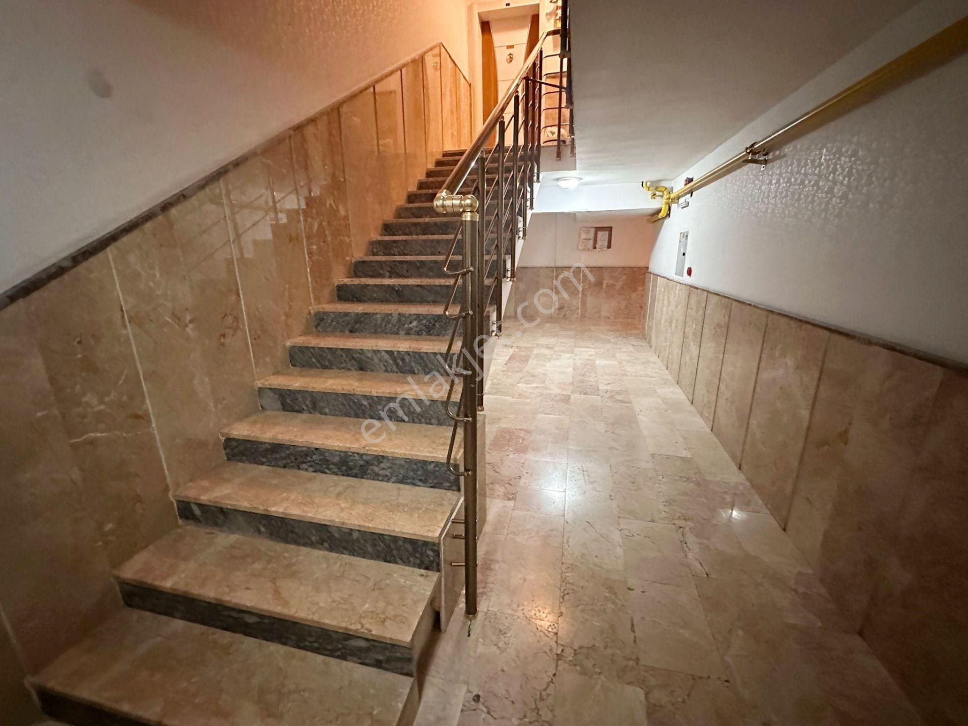 Battalgazi'de Bostancık Cad. Yakını 3+1 130 M2 Asansörlü Satılık Daire - Görsel 2