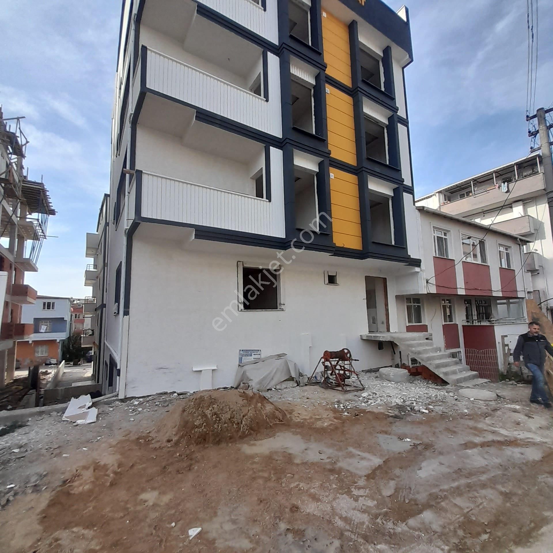 Cayırova Özgürlük Mahallesinde Satılık Süper Lüx 6+1 Daire