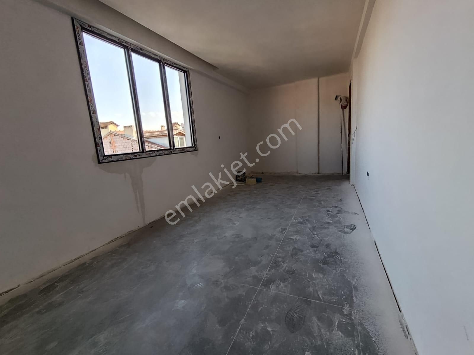 Myra Dan Pelitlibağ Da Satılık 2+1 Daire - Görsel 9