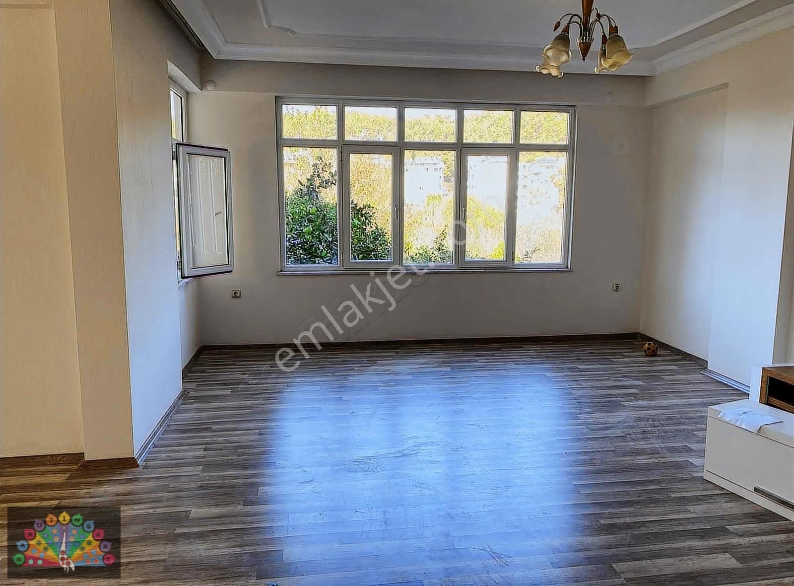 Yukarı Pazarcı Mah. Kiralık Geniş 3+1 Daire - Görsel 2