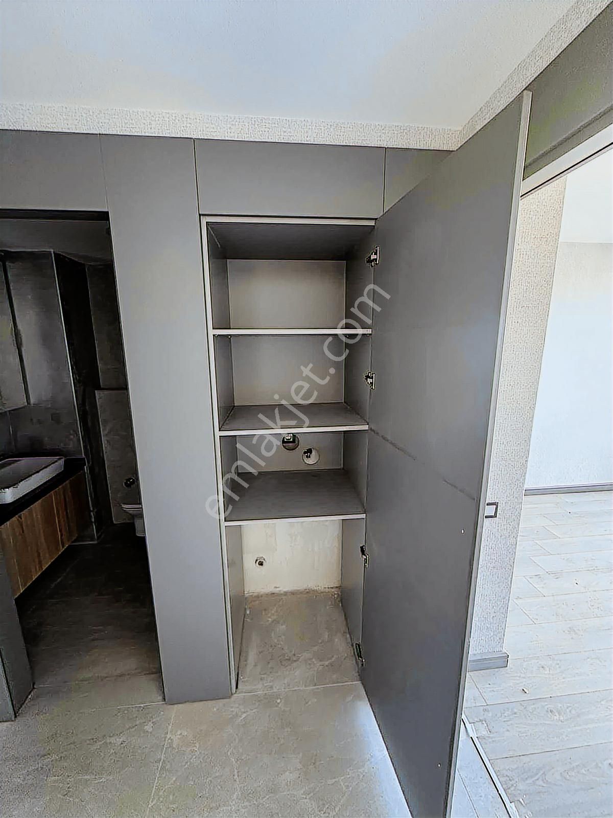 İpektaş Cadde'de Yeni Adliye Yakını 1+1 5.kat Daire/ofis - Görsel 4