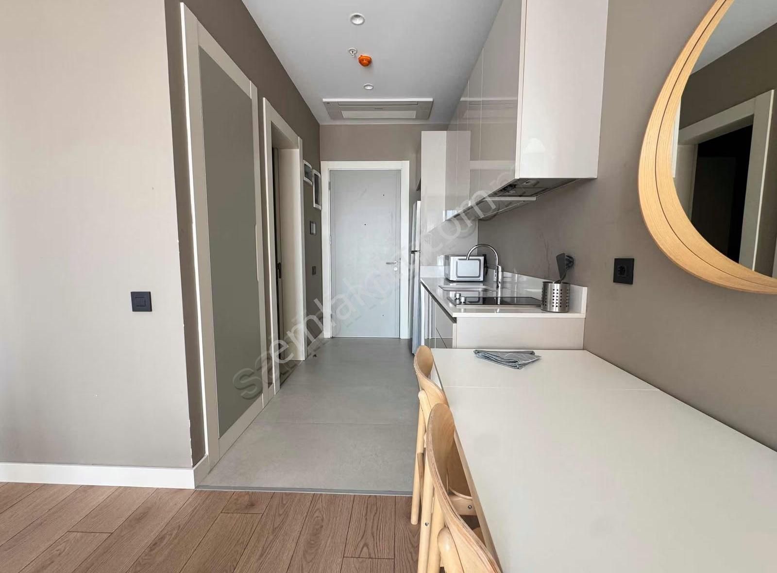 Bornova Varyant Tower 1+1 Sıfır Lüks Eşyalı Kiralık Daire