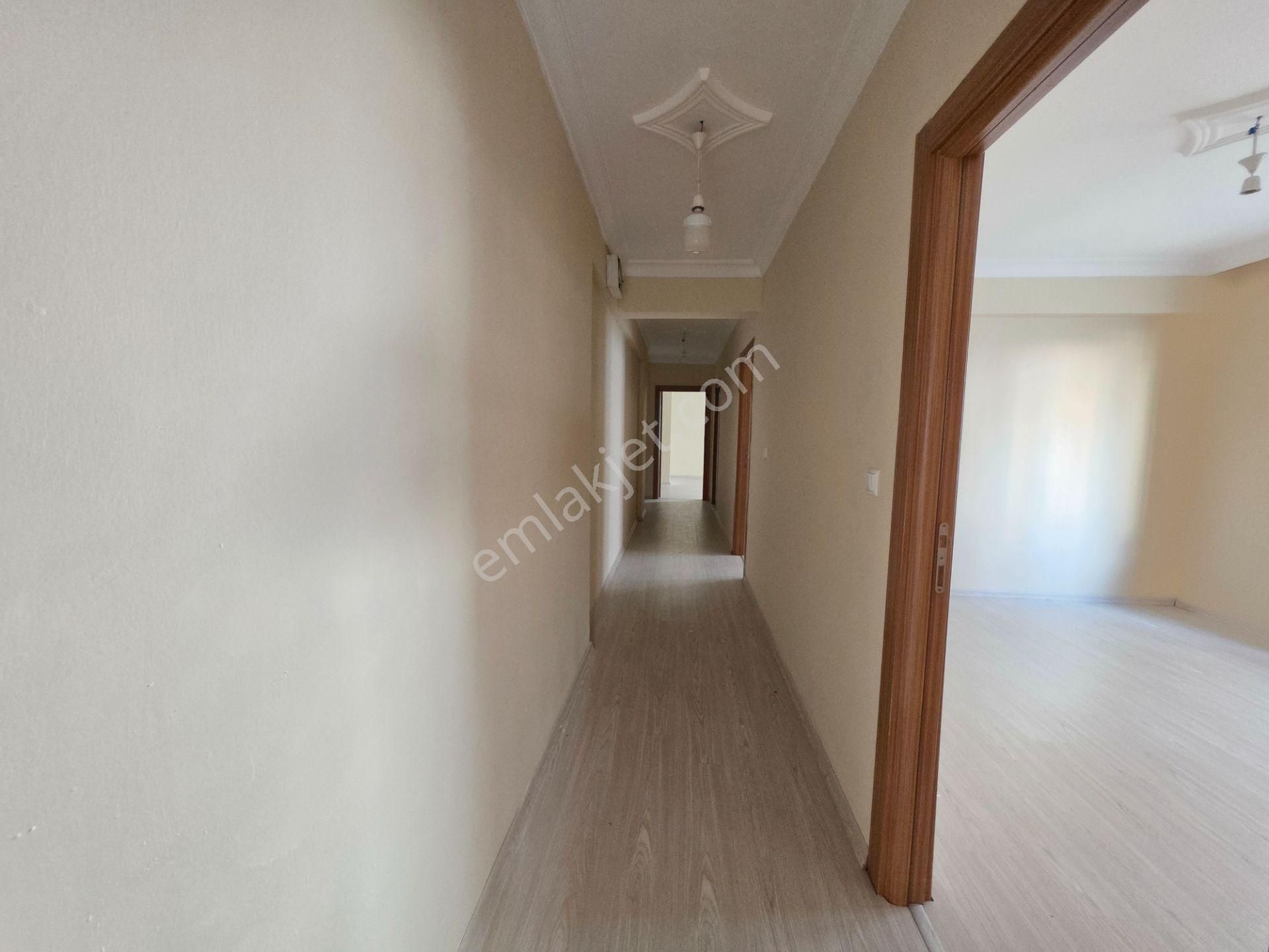 Keçiöde Kanuni Mah 1. Kat 3+1 Çift Banyo Asansörlü Yeni Bina - Görsel 11