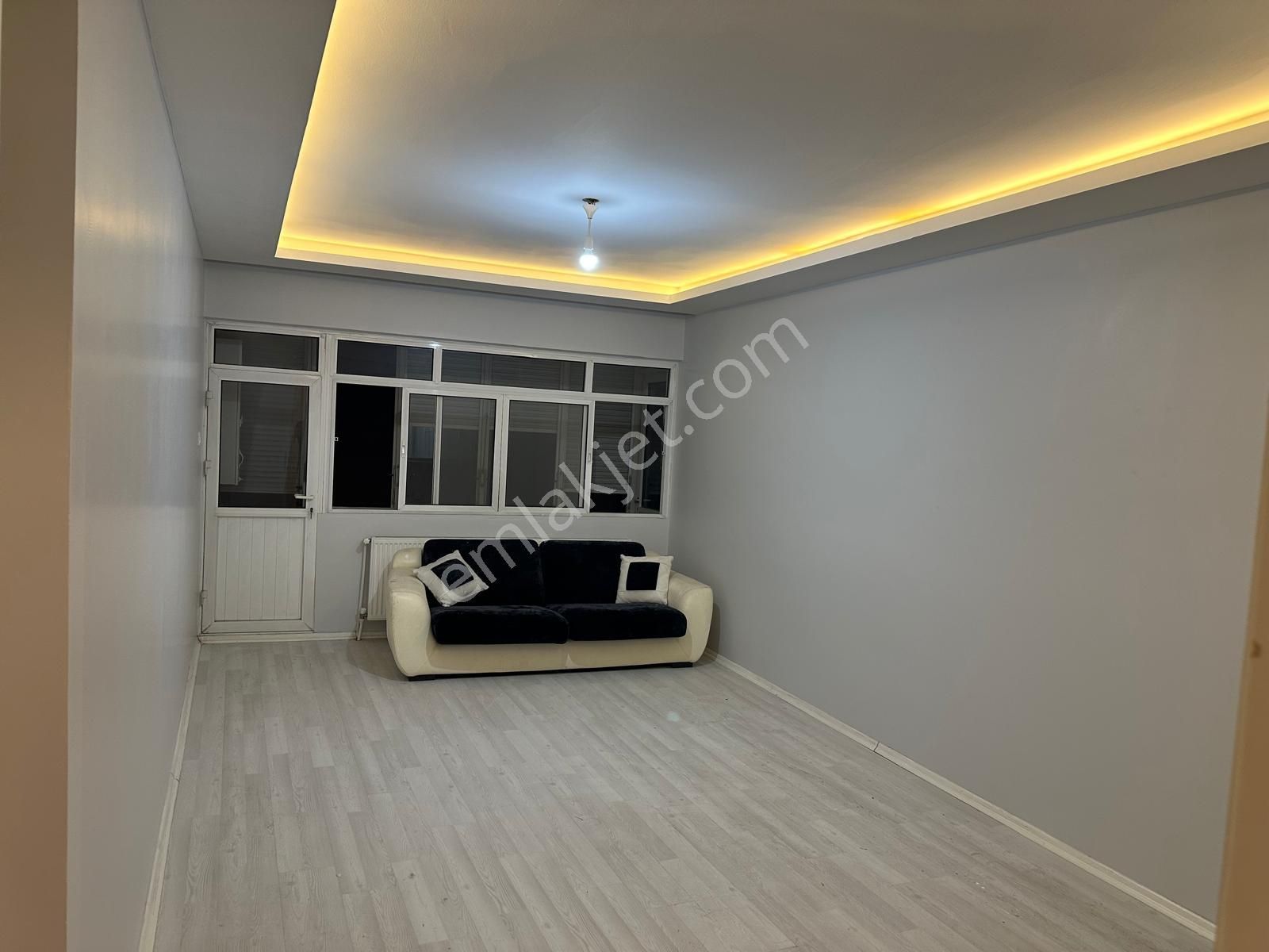 Buca Şirinyer Hürriyet Mahallesi/m.caddesinde//izbana 500metre//(3-4dk)arakat//117m2//2+1 D.gazalı - Görsel 5