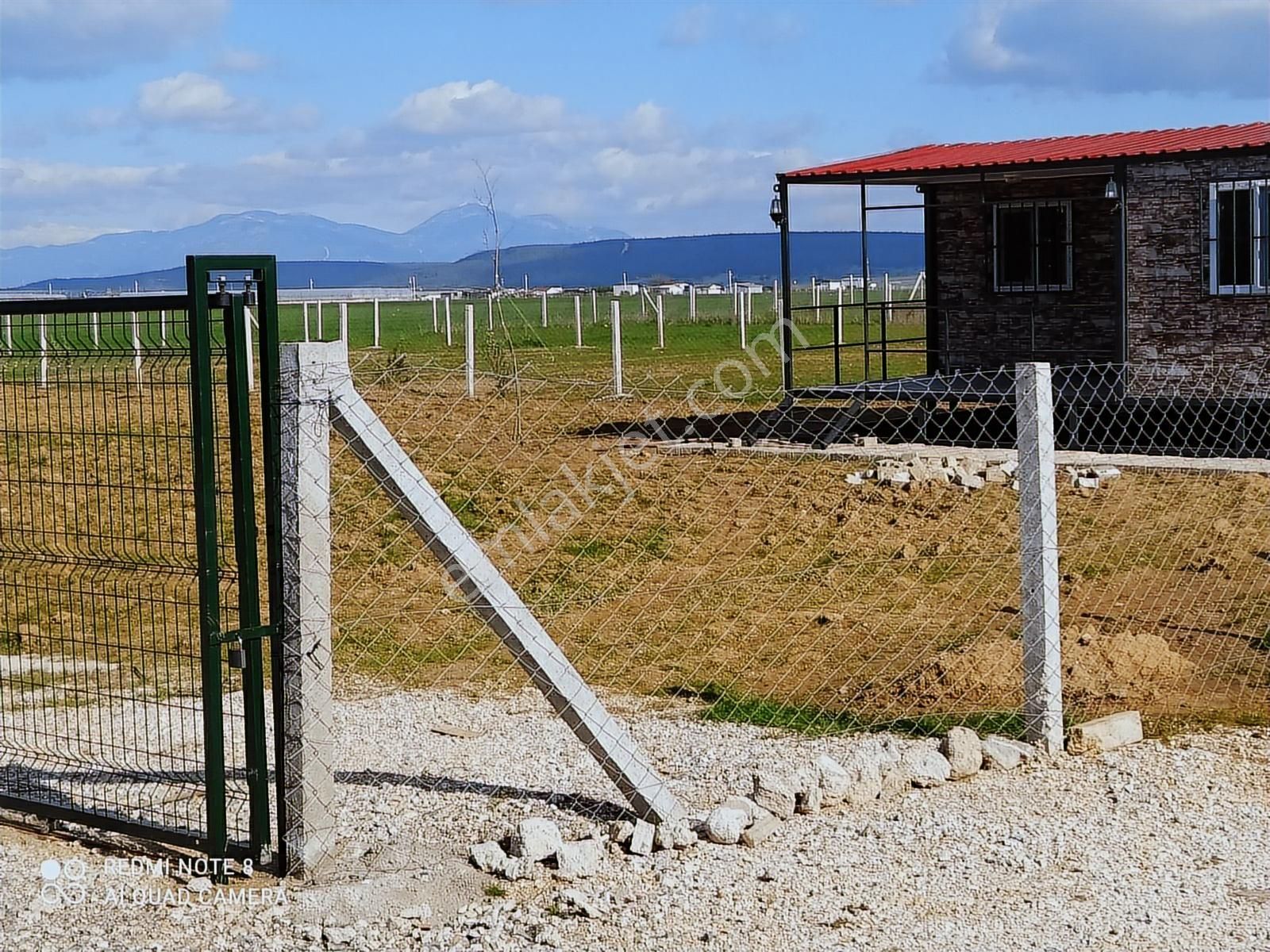 Menderes Develi De Sorunsuz Resmi Tapulu Yer - Görsel 4
