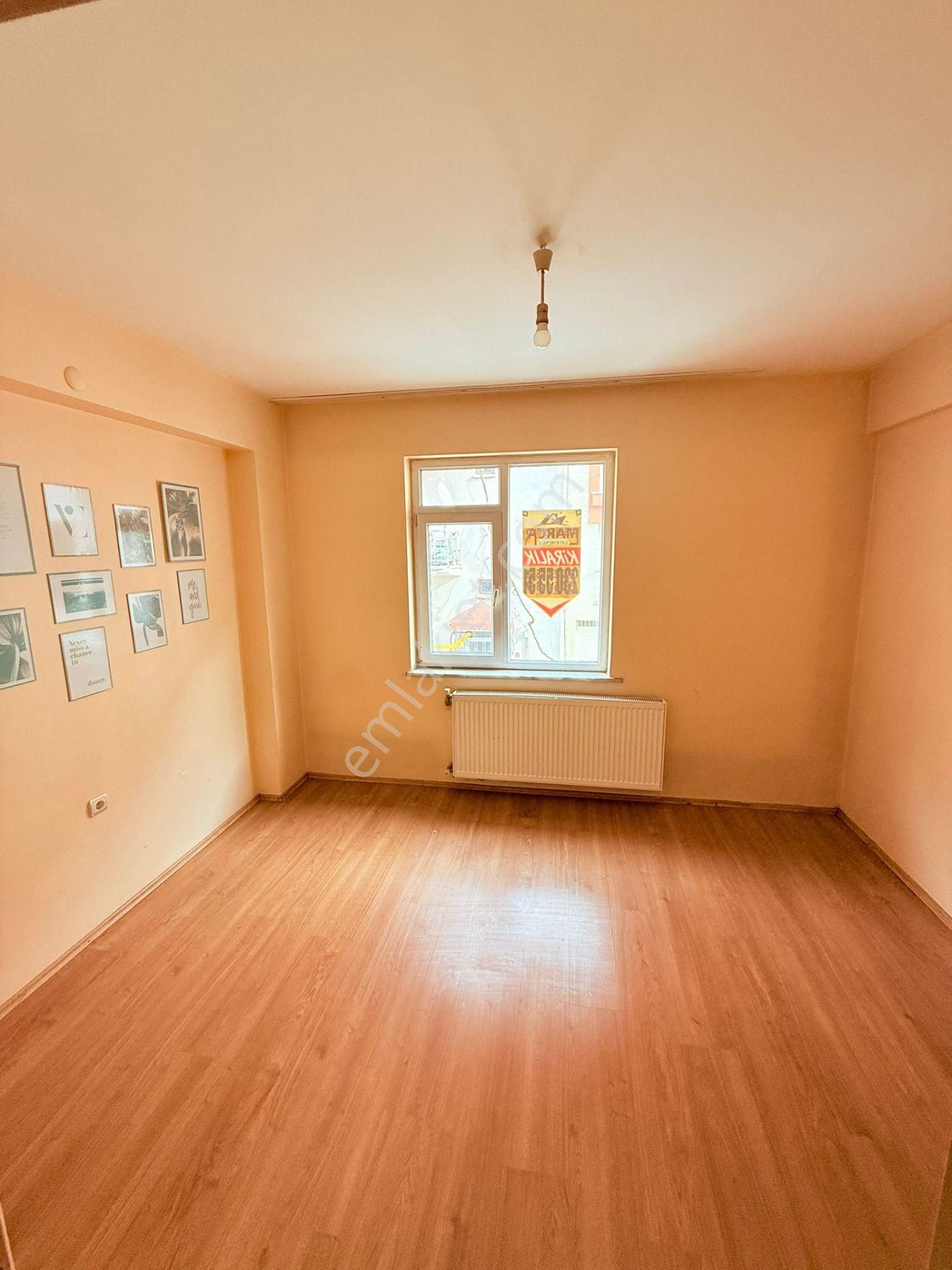 A-210 Büyükdere Kiralık 1+1 Apart