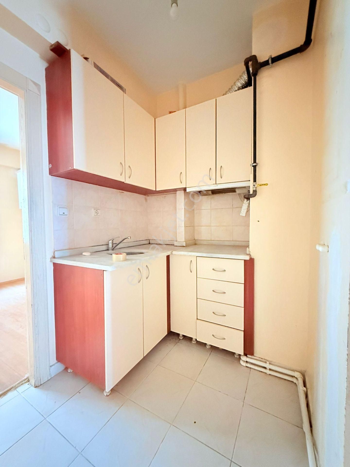 A-210 Büyükdere Kiralık 1+1 Apart - Görsel 9