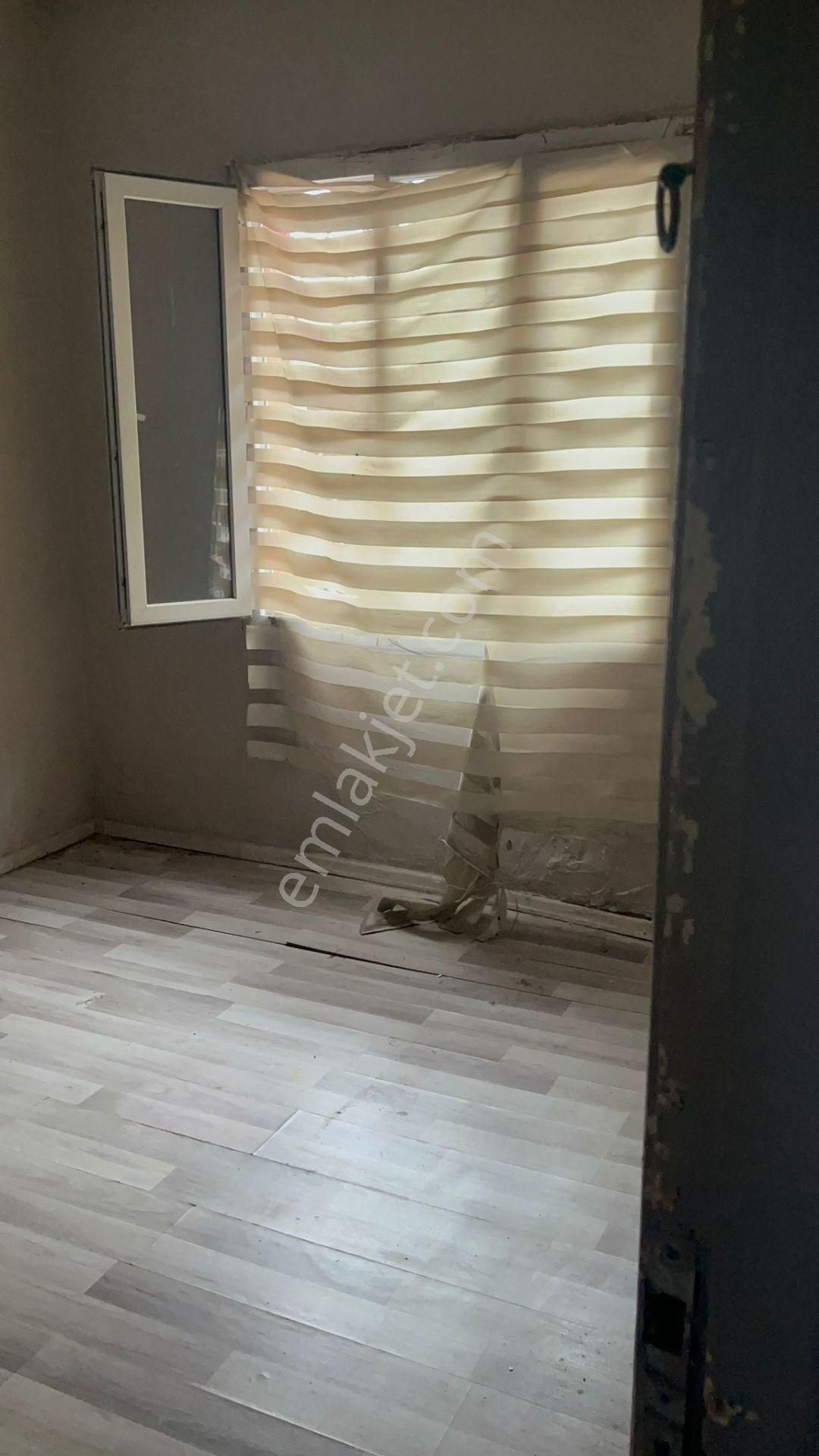 Süvari Mahallesinde 2 Banyolu 2 Mutfaklı Toplam 6 Oda 2 Katlı Müstakil Ev - Görsel 3