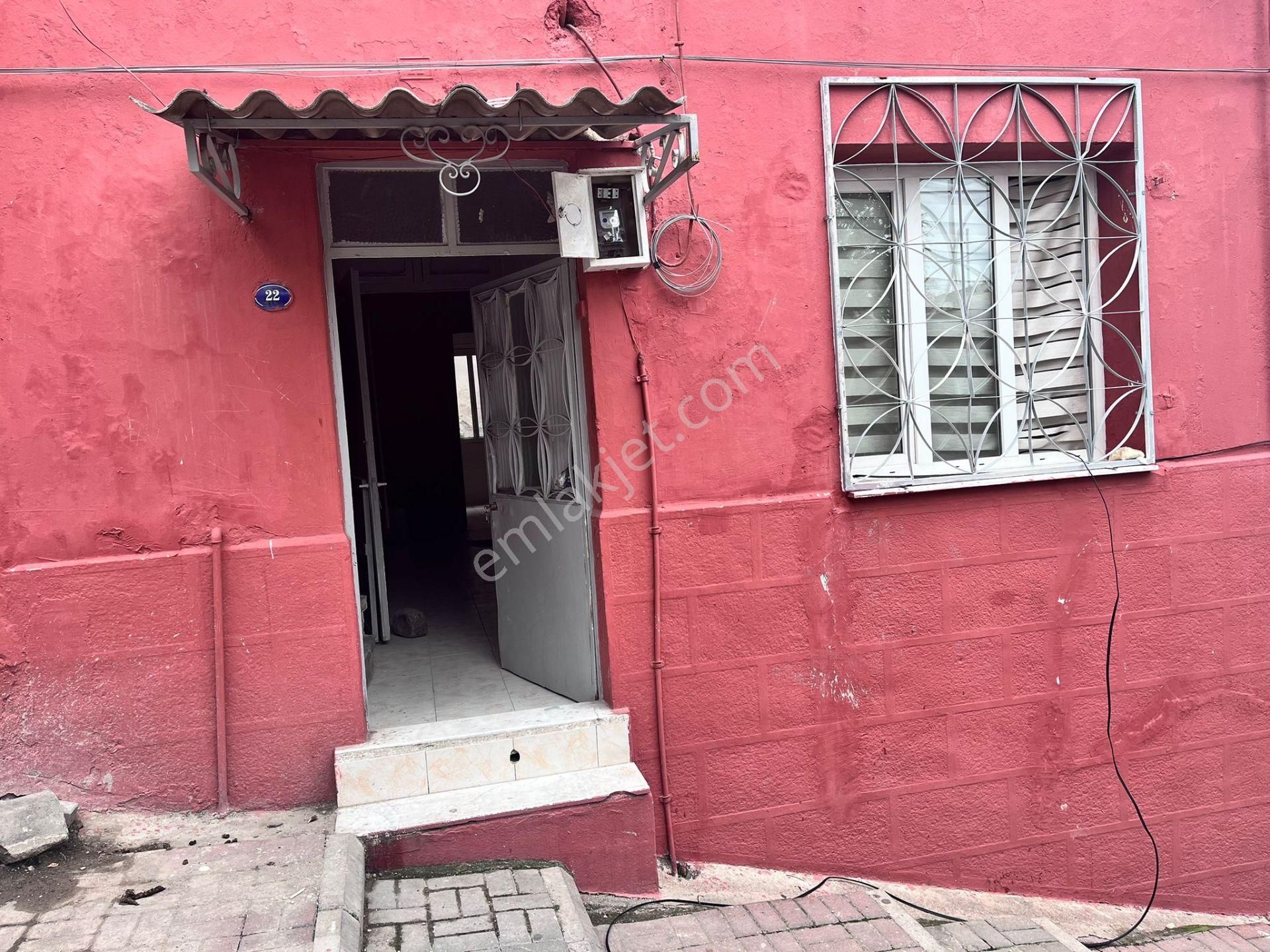 Süvari Mahallesinde 2 Banyolu 2 Mutfaklı Toplam 6 Oda 2 Katlı Müstakil Ev