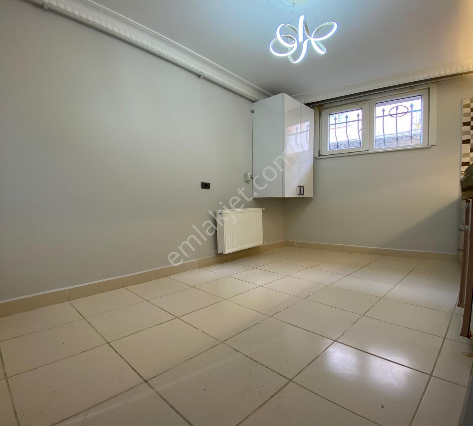 Güzelyurt Mahallesi Metrobüsün Dibinde Bahçe Katı - Görsel 17