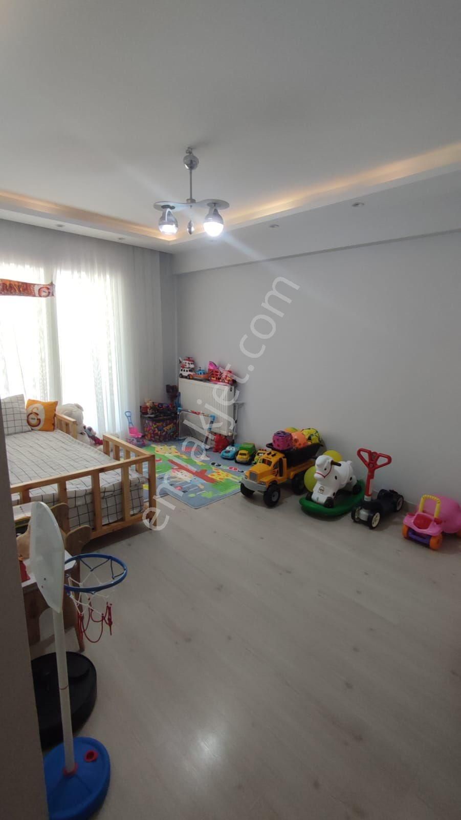 Sidal’dan Muradiye Mh’de Arakat 2+1 Satılık Daire - Görsel 13